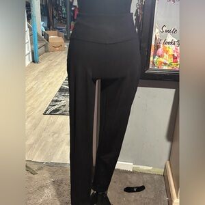 NWOT Jennifer Lopez Black Shiny Straight-Leg Ponte Pants